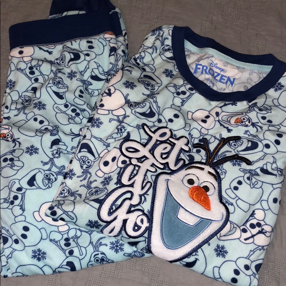 Frozen pajama set